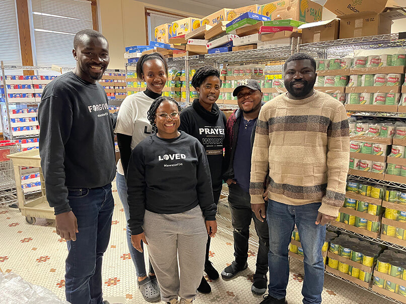 P246 volunteers at the Athens food pantry
